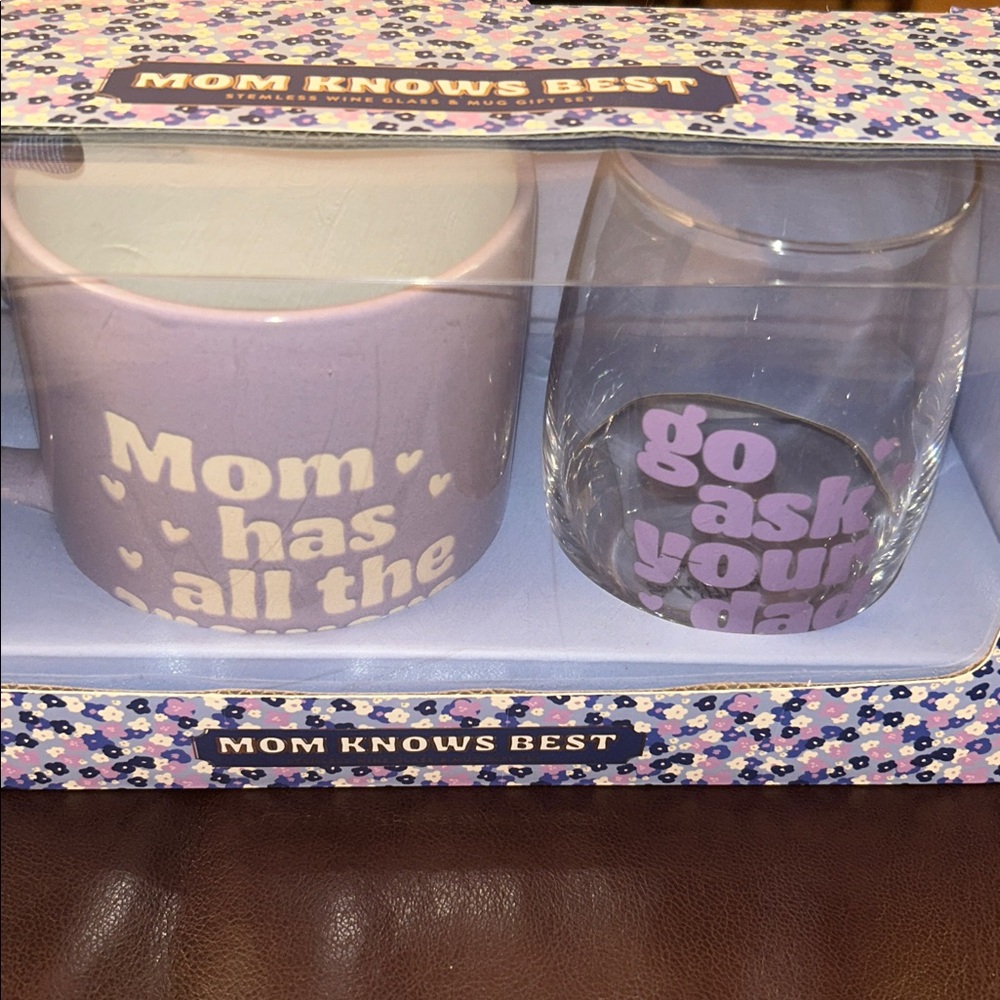 Mom knows best glass and mug set